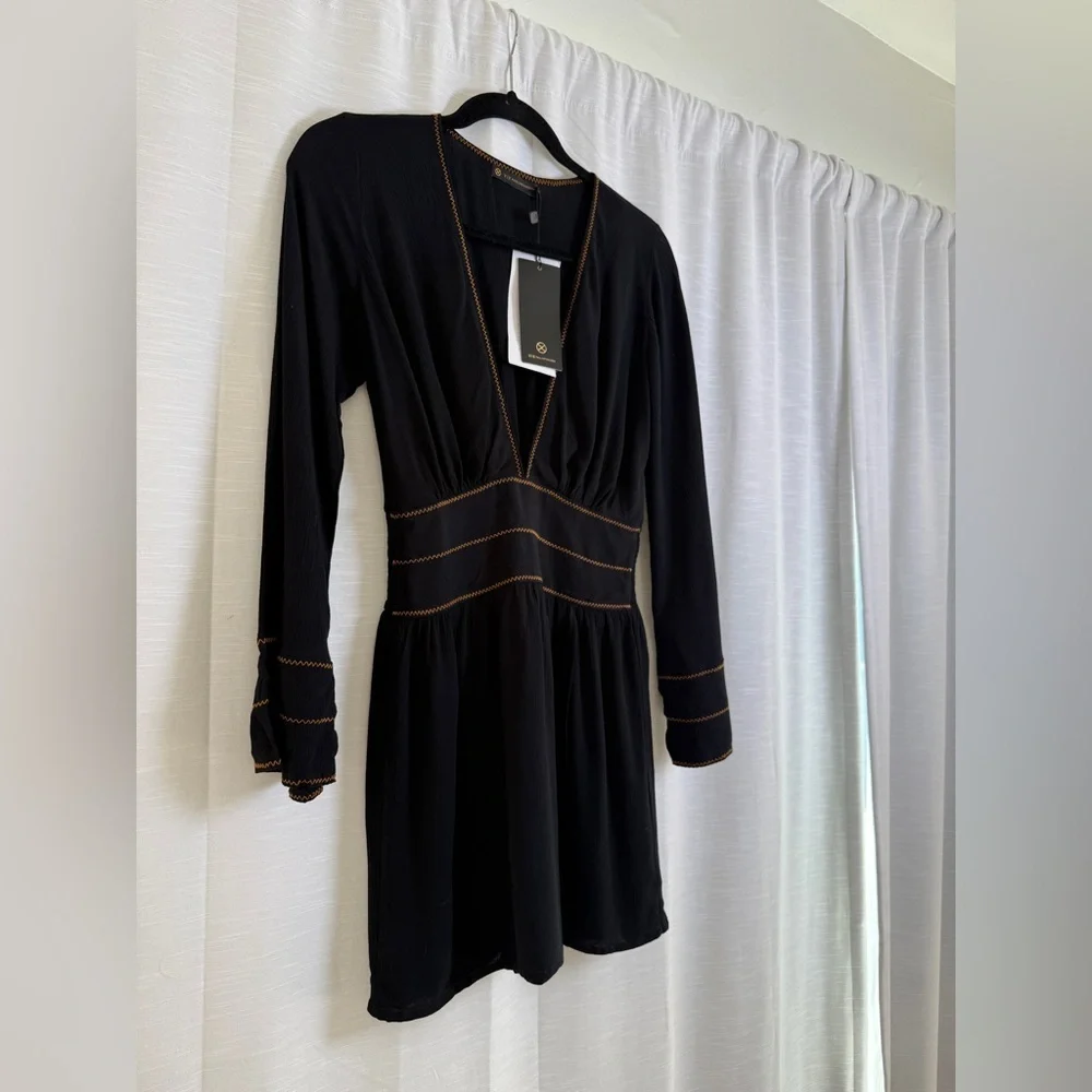 ViX Black Mini Dress Long Sleeve Deep V Waist Detail Resort Luxury NWT Size XS - Picture 7 of 15